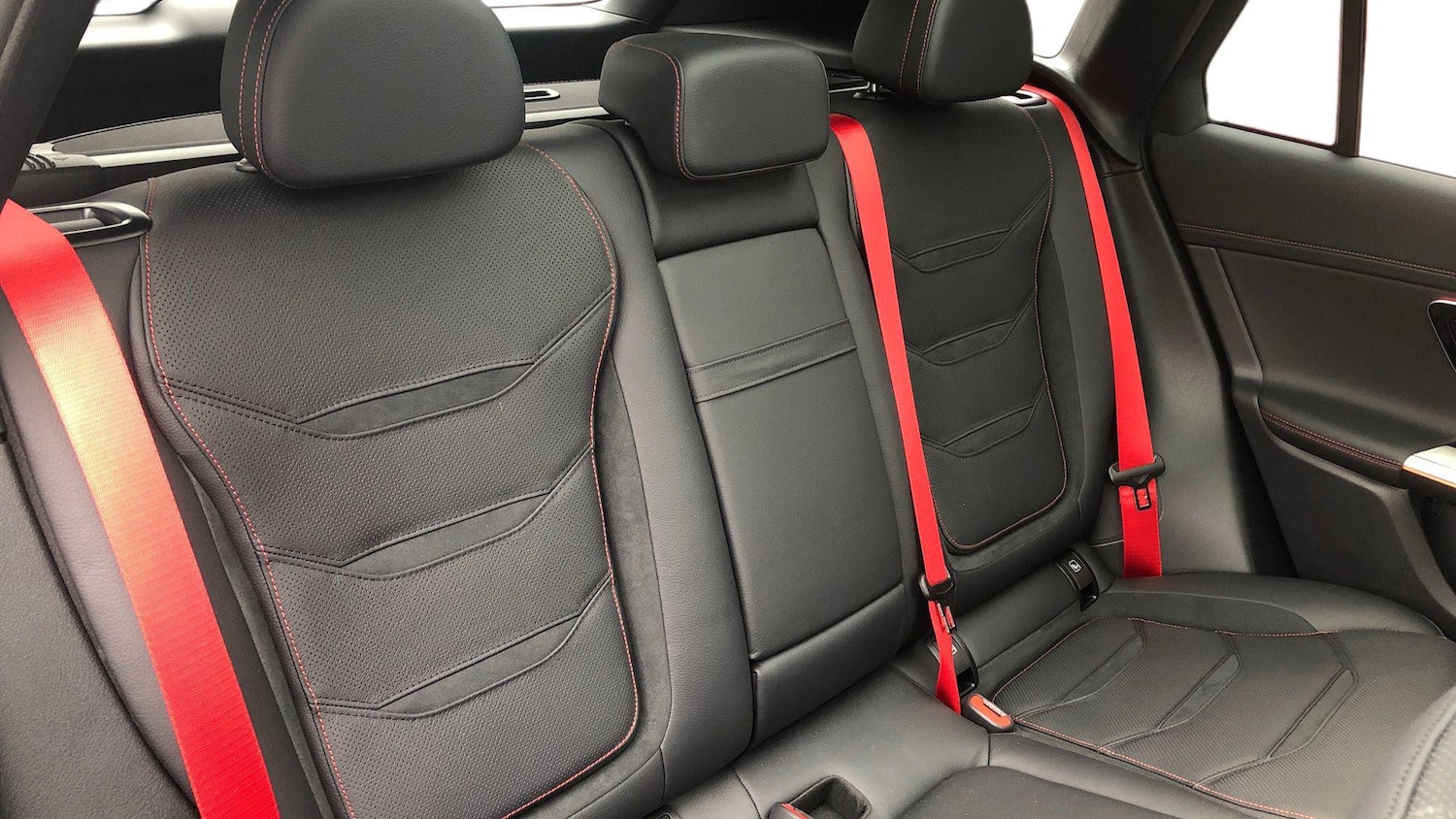 Used Mercedes-Benz GLC 2024 for sale - 76413790: Photo 12