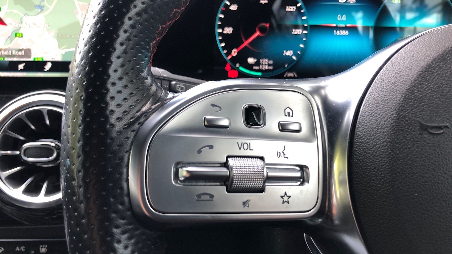 Used Mercedes-Benz EQA 2022 for sale - 76413836: Photo 19