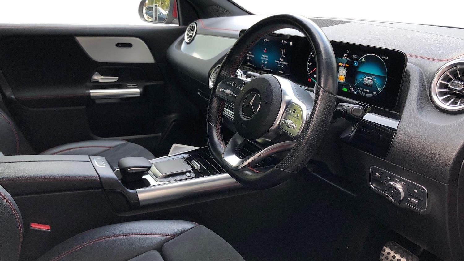 Used Mercedes-Benz EQA 2022 for sale - 76413836: Photo 3