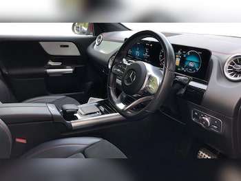 Used Mercedes-Benz EQA 2022 for sale - 76413836: Photo