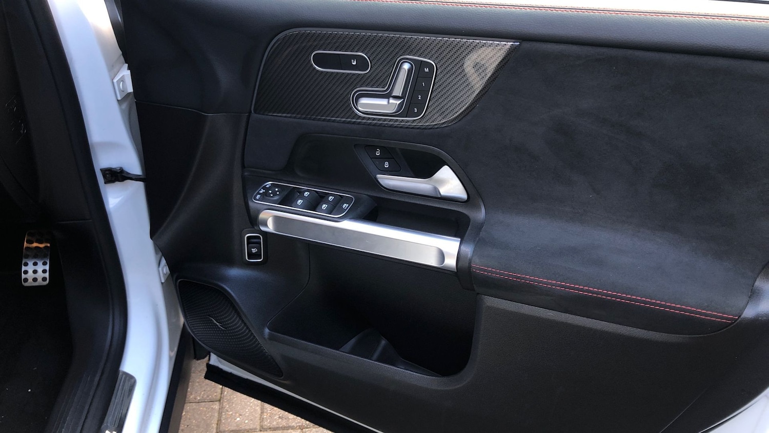 Used Mercedes-Benz GLB 2020 for sale - 76723404: Photo 24