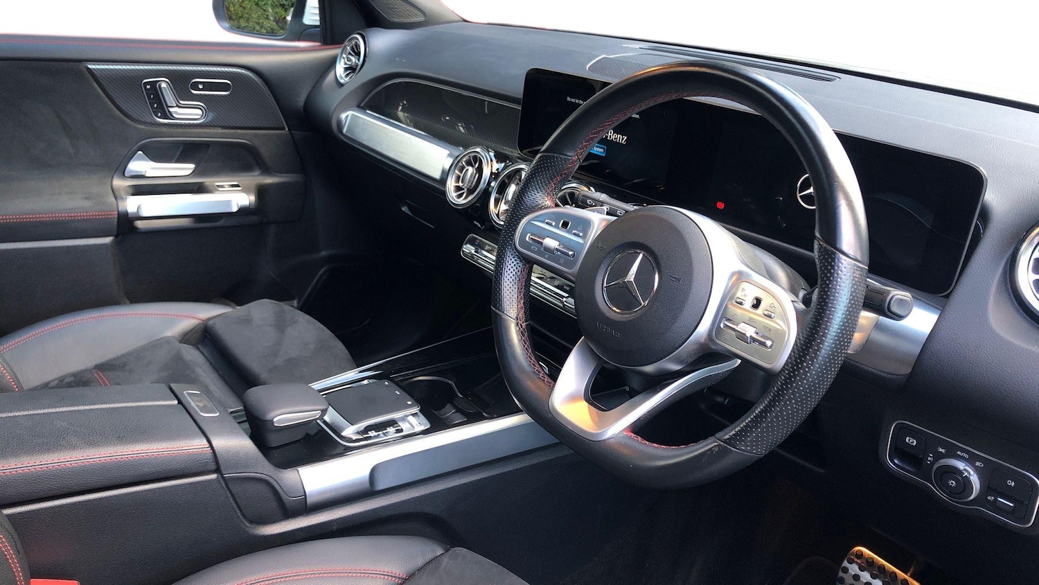 Used Mercedes-Benz GLB 2020 for sale - 76723404: Photo 3