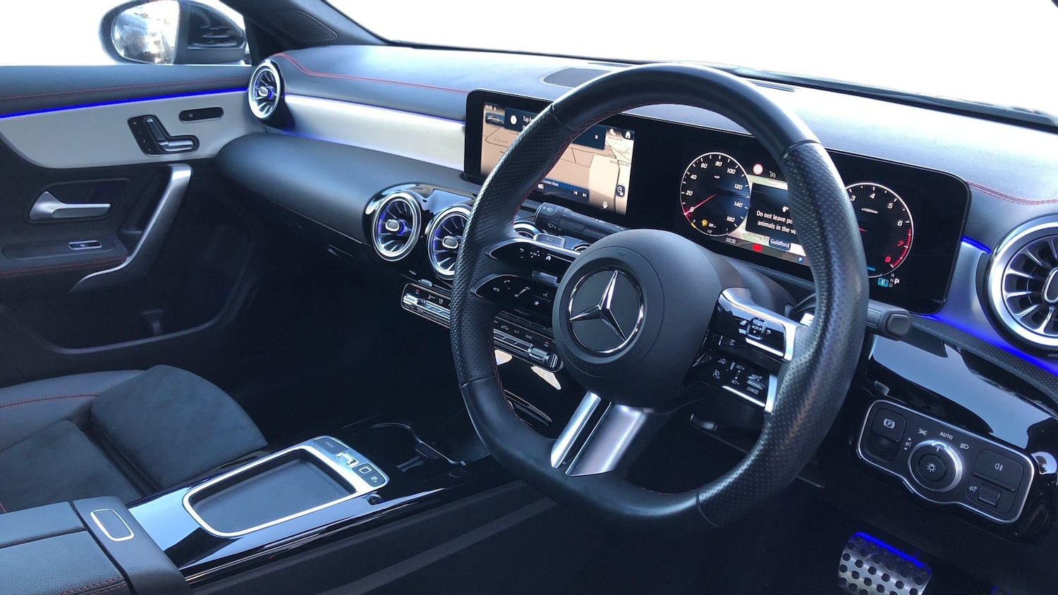 Used Mercedes-Benz CLA 2024 for sale - 76687565: Photo 3