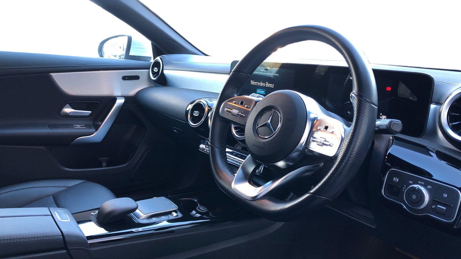 Used Mercedes-Benz CLA 2022 for sale - 76603773: Photo 3