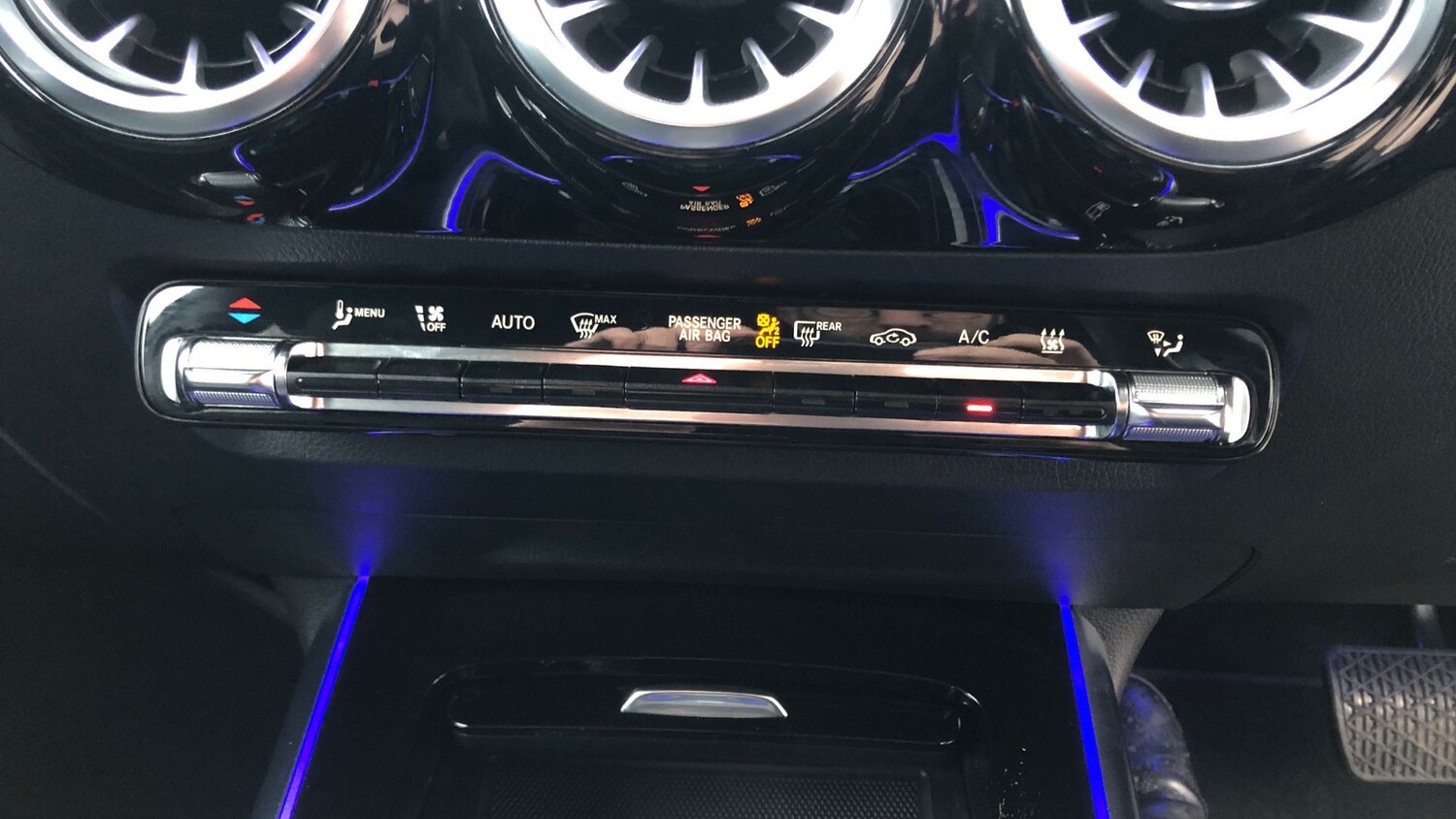 Used Mercedes-Benz EQA 2024 for sale - 76949470: Photo 32