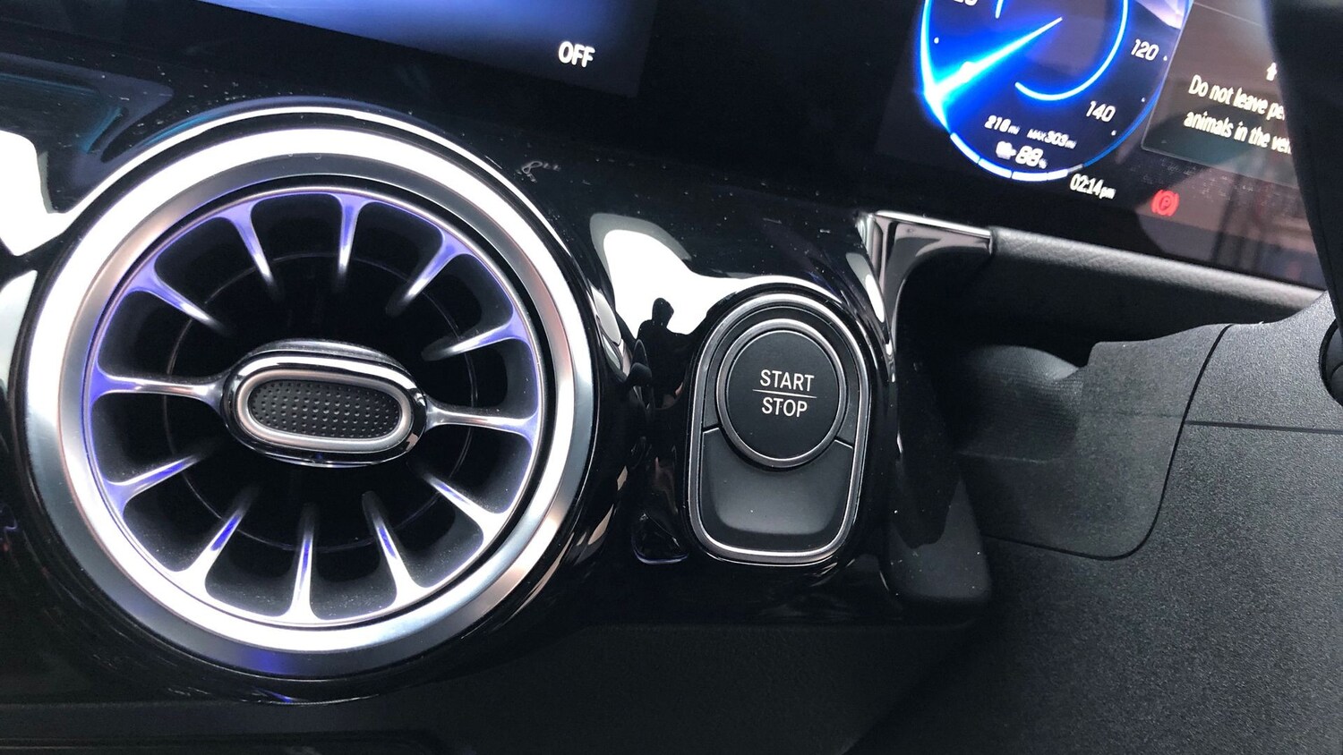 Used Mercedes-Benz EQA 2024 for sale - 76949470: Photo 33