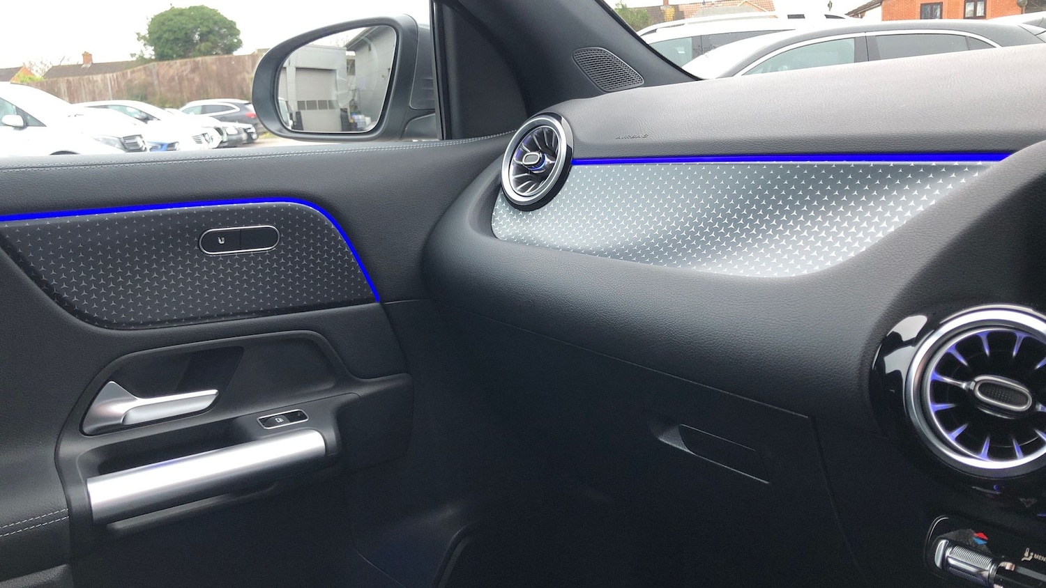 Used Mercedes-Benz EQA 2024 for sale - 76949470: Photo 38