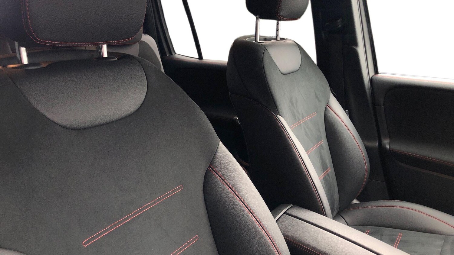 Used Mercedes-Benz GLB 2024 for sale - 76413710: Photo 11