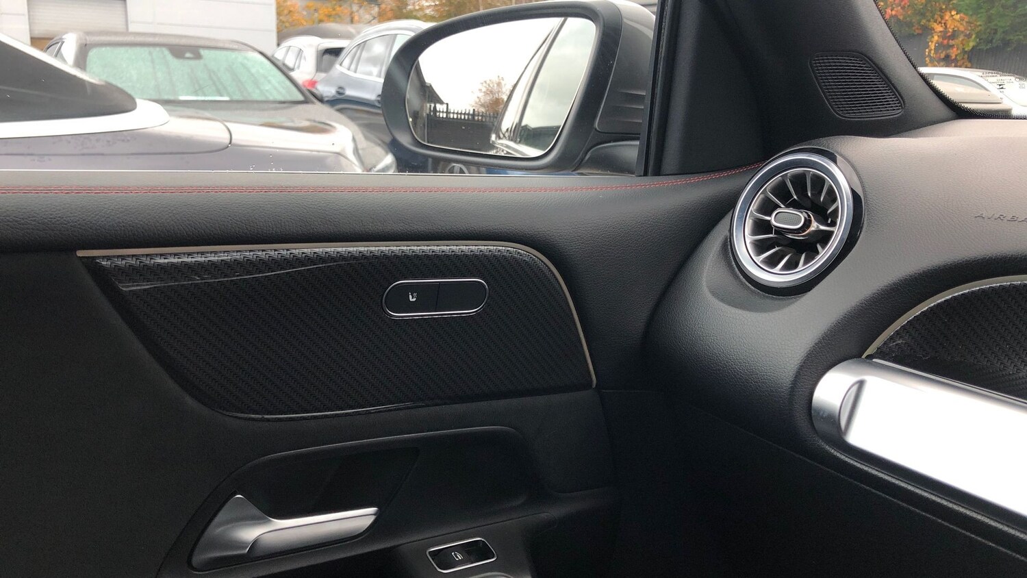 Used Mercedes-Benz GLB 2024 for sale - 76413710: Photo 31