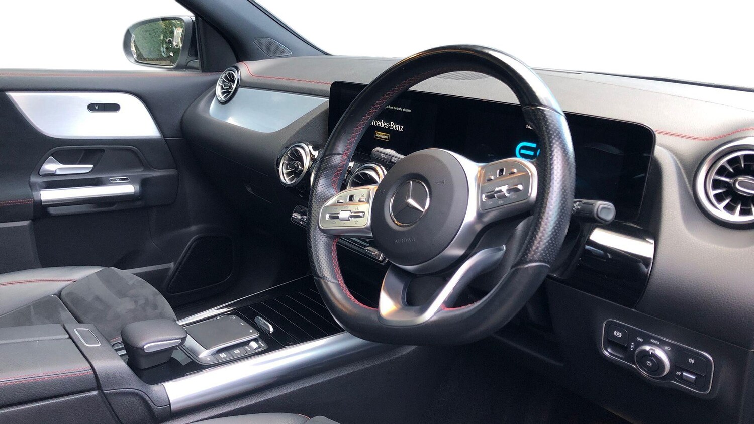 Used Mercedes-Benz EQA 2021 for sale - 76413675: Photo 3