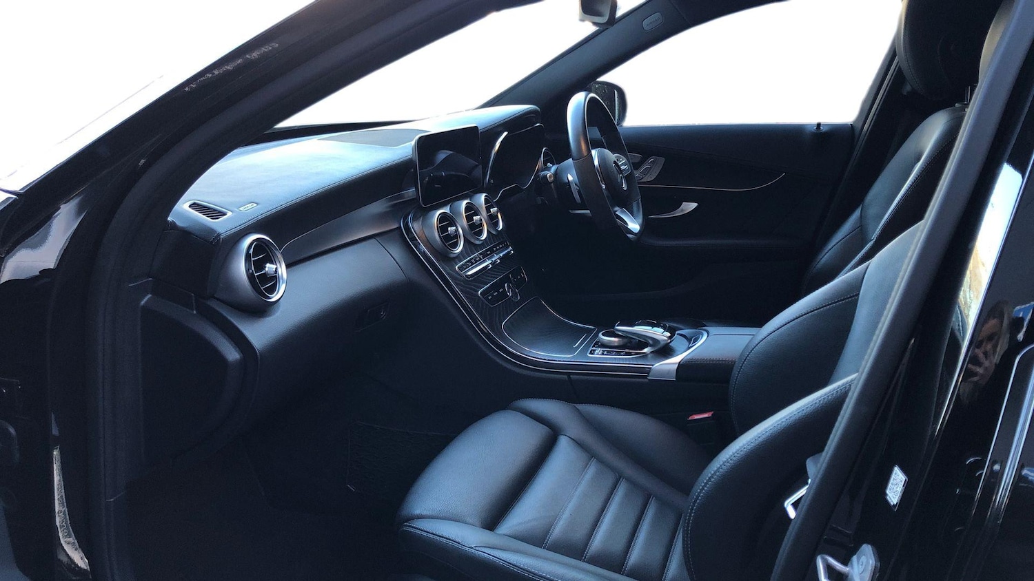 Used Mercedes-Benz C Class 2021 for sale - 77028365: Photo 8