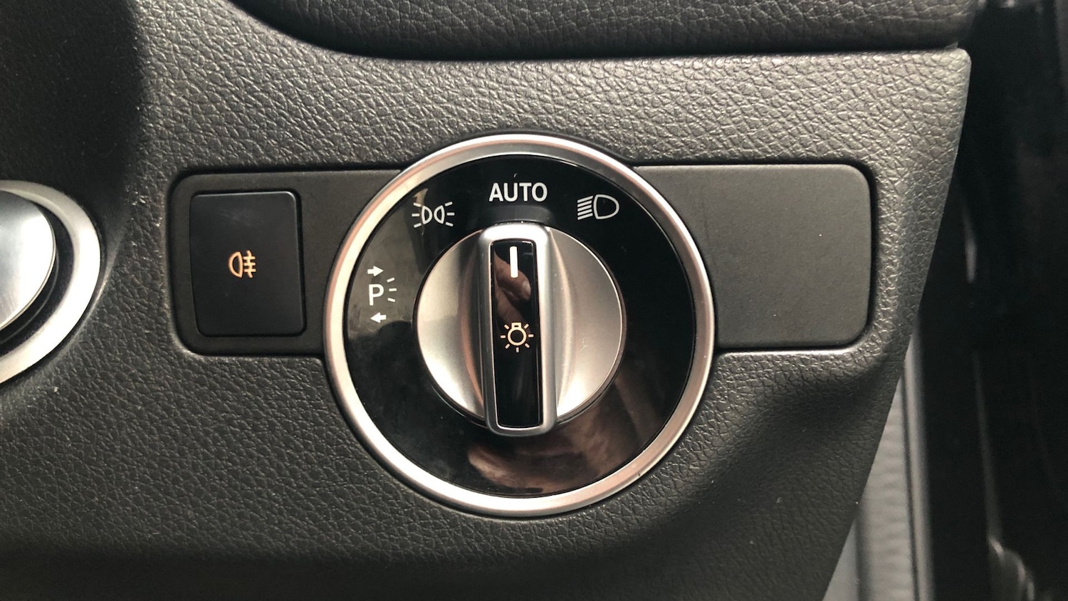 Used Mercedes-Benz GLA 2020 for sale - 76951479: Photo 31