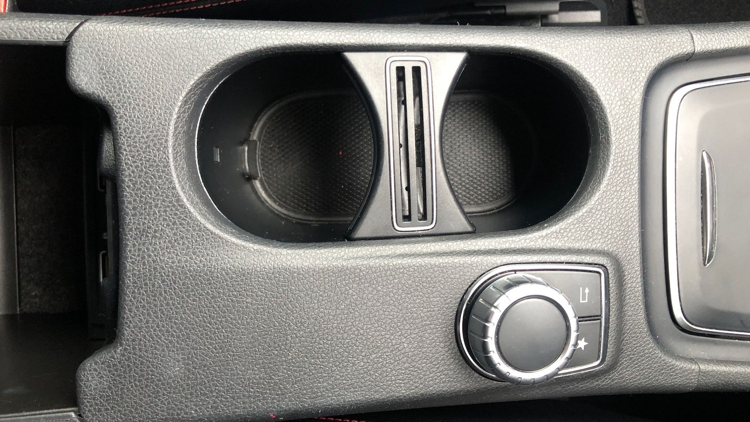 Used Mercedes-Benz GLA 2020 for sale - 76951479: Photo 38