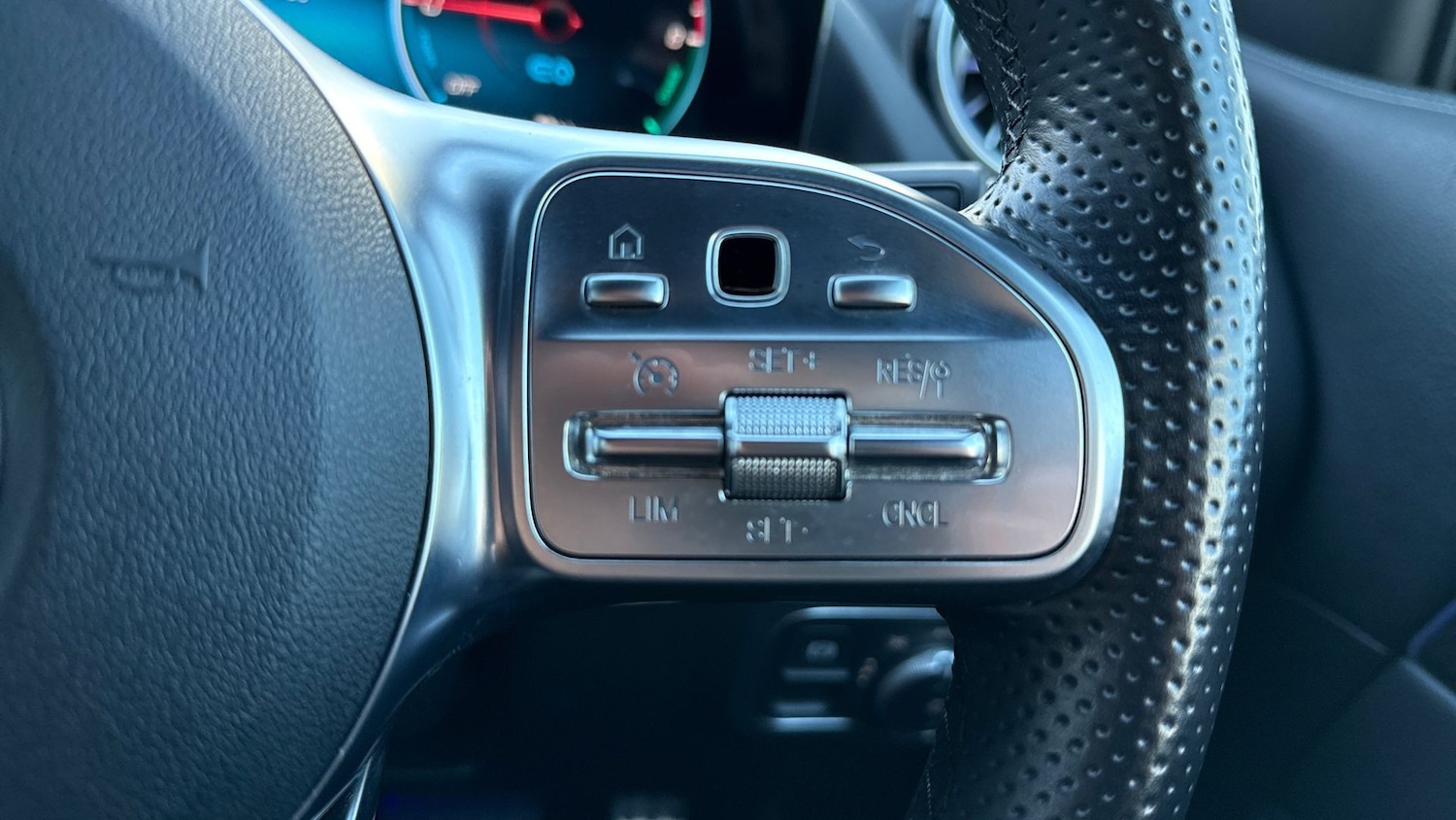 Used Mercedes-Benz GLA 2022 for sale - 77591584: Photo 30