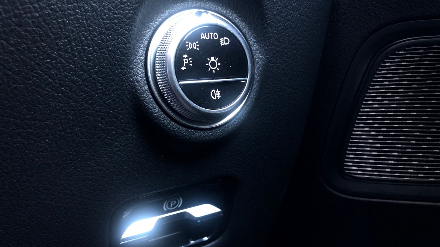 Used Mercedes-Benz C Class 2022 for sale - 76413829: Photo 17