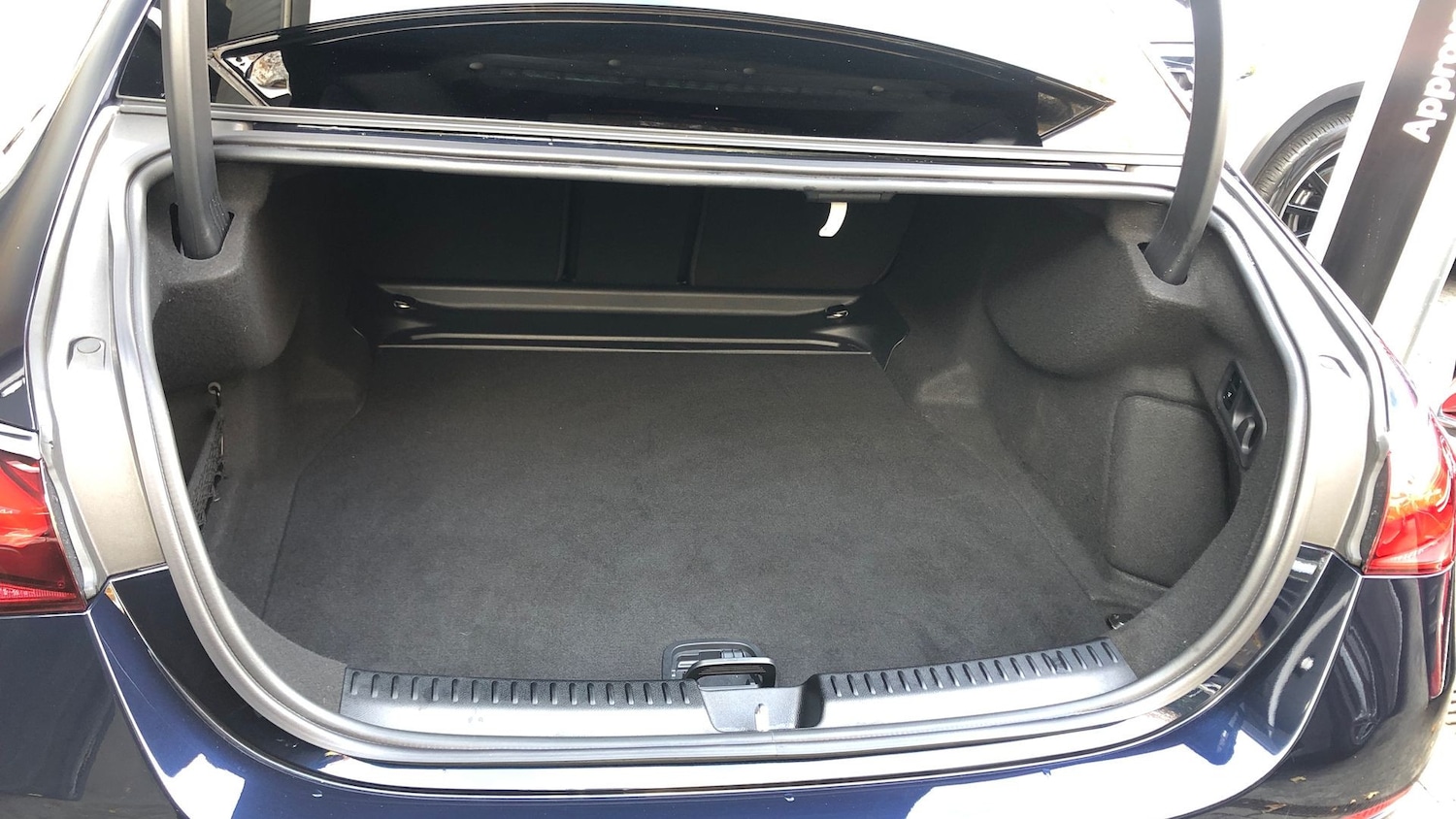 Used Mercedes-Benz E Class 2024 for sale - 76413726: Photo 14