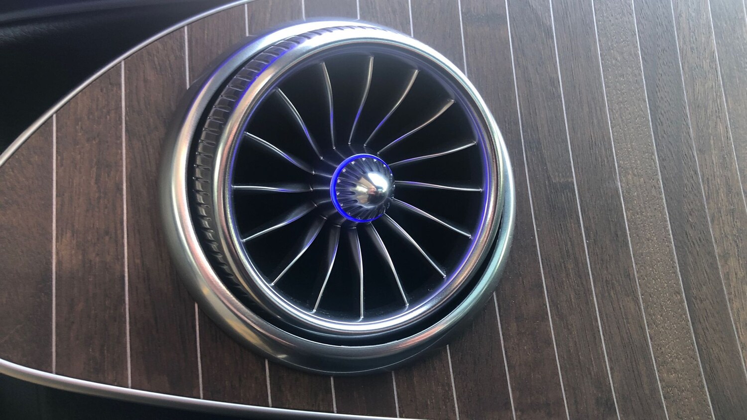 Used Mercedes-Benz EQA 2022 for sale - 76961382: Photo 32