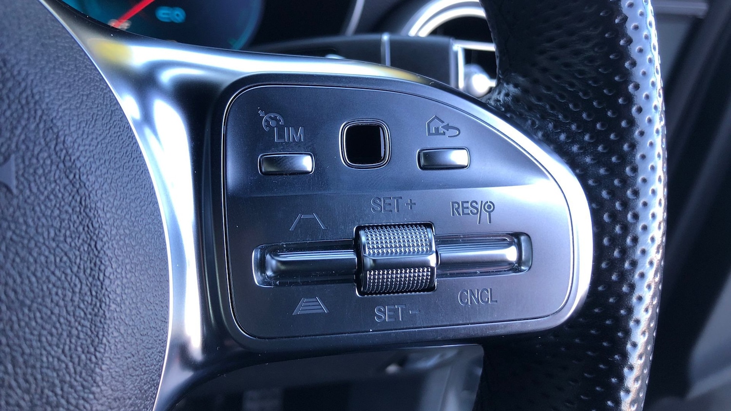 Used Mercedes-Benz GLC 2021 for sale - 77736191: Photo 37