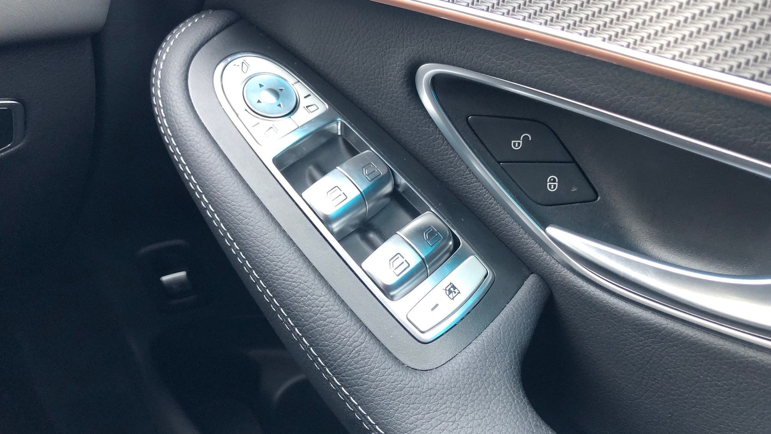 Used Mercedes-Benz EQC 2023 for sale - 76643795: Photo 33