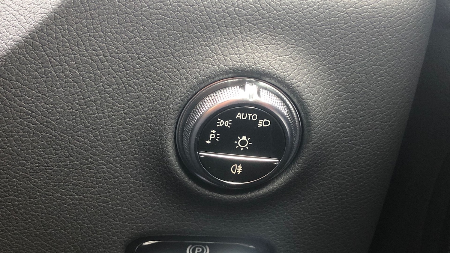 Used Mercedes-Benz GLC 2024 for sale - 76455700: Photo 27