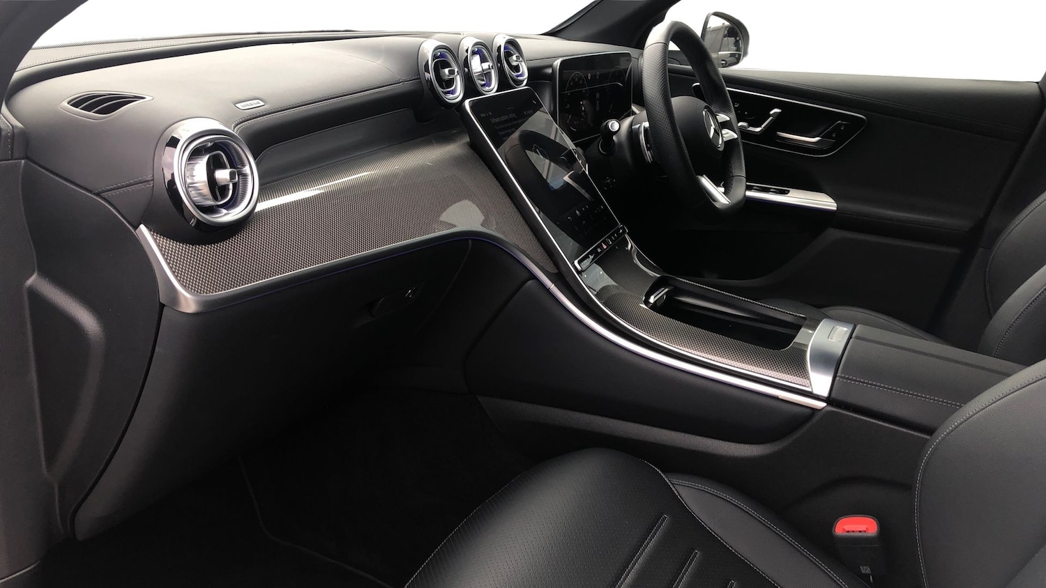 Used Mercedes-Benz GLC 2024 for sale - 76455700: Photo 8