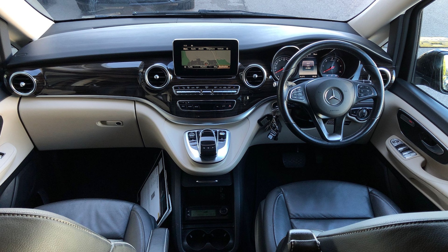 Used Mercedes-Benz V-Class 2019 for sale - 76413738: Photo 13