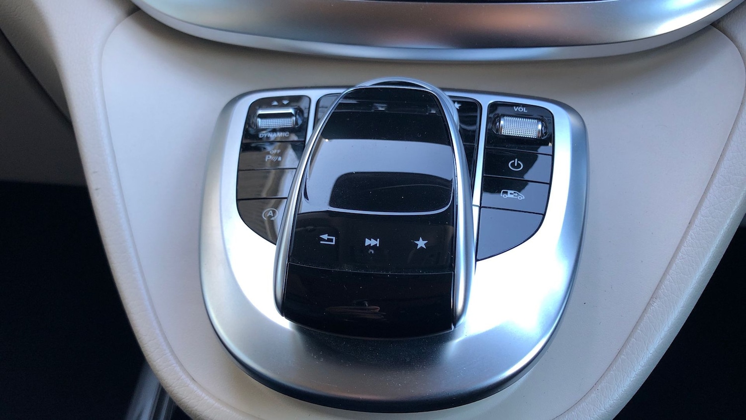 Used Mercedes-Benz V-Class 2019 for sale - 76413738: Photo 20