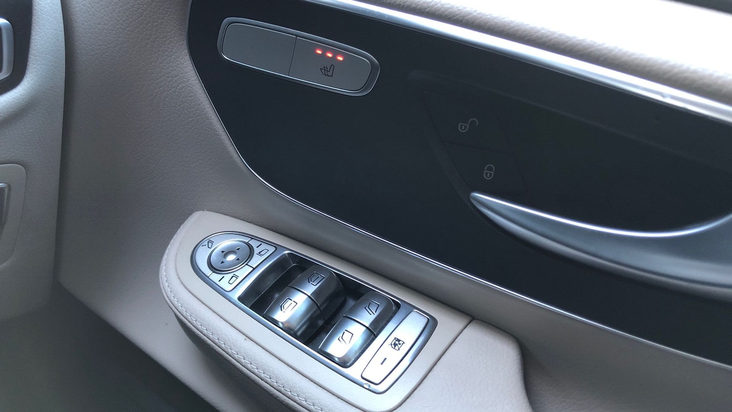 Used Mercedes-Benz V-Class 2019 for sale - 76413738: Photo 22