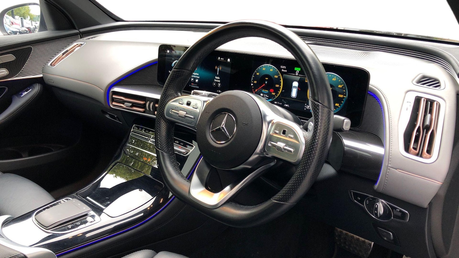 Used Mercedes-Benz EQC 2022 for sale - 76413823: Photo 3