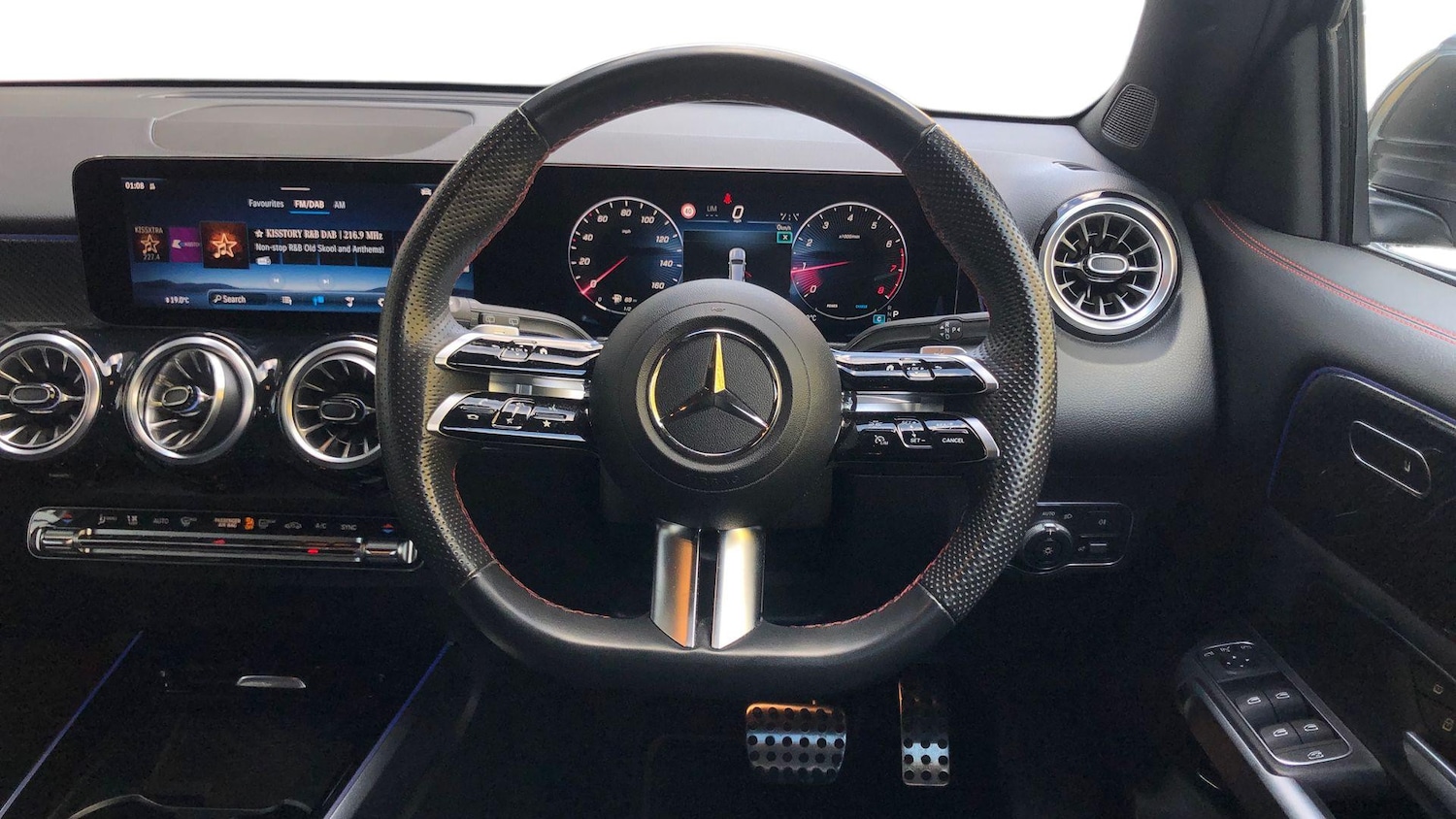 Used Mercedes-Benz GLB 2024 for sale - 76413565: Photo 9