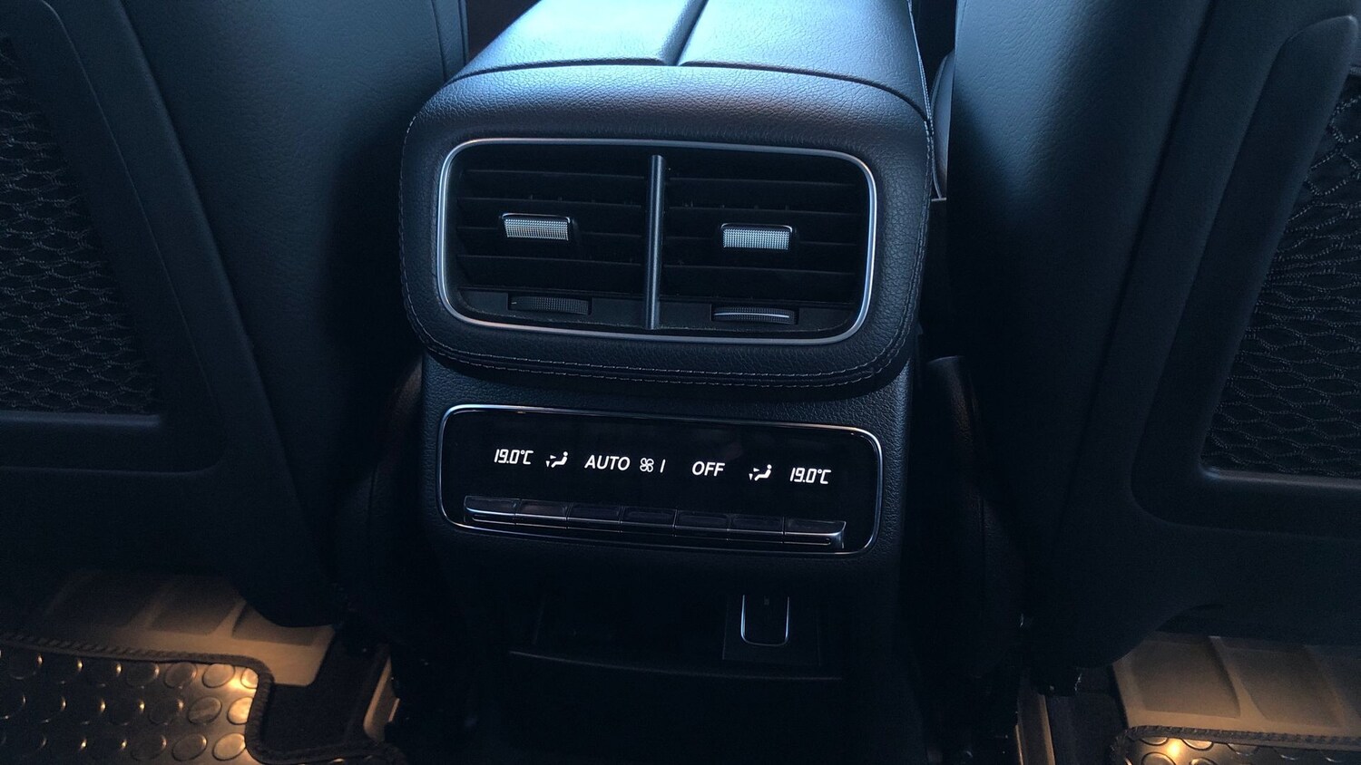 Used Mercedes-Benz GLE 2019 for sale - 76741559: Photo 30