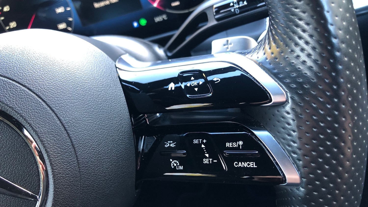 Used Mercedes-Benz GLC 2023 for sale - 76682470: Photo 28