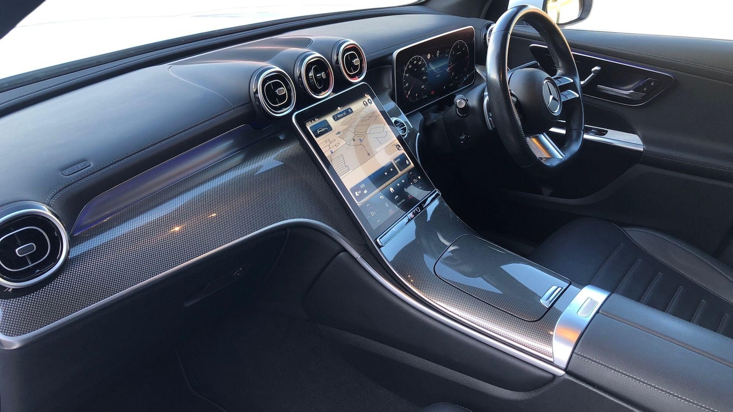 Used Mercedes-Benz GLC 2023 for sale - 76682470: Photo 8