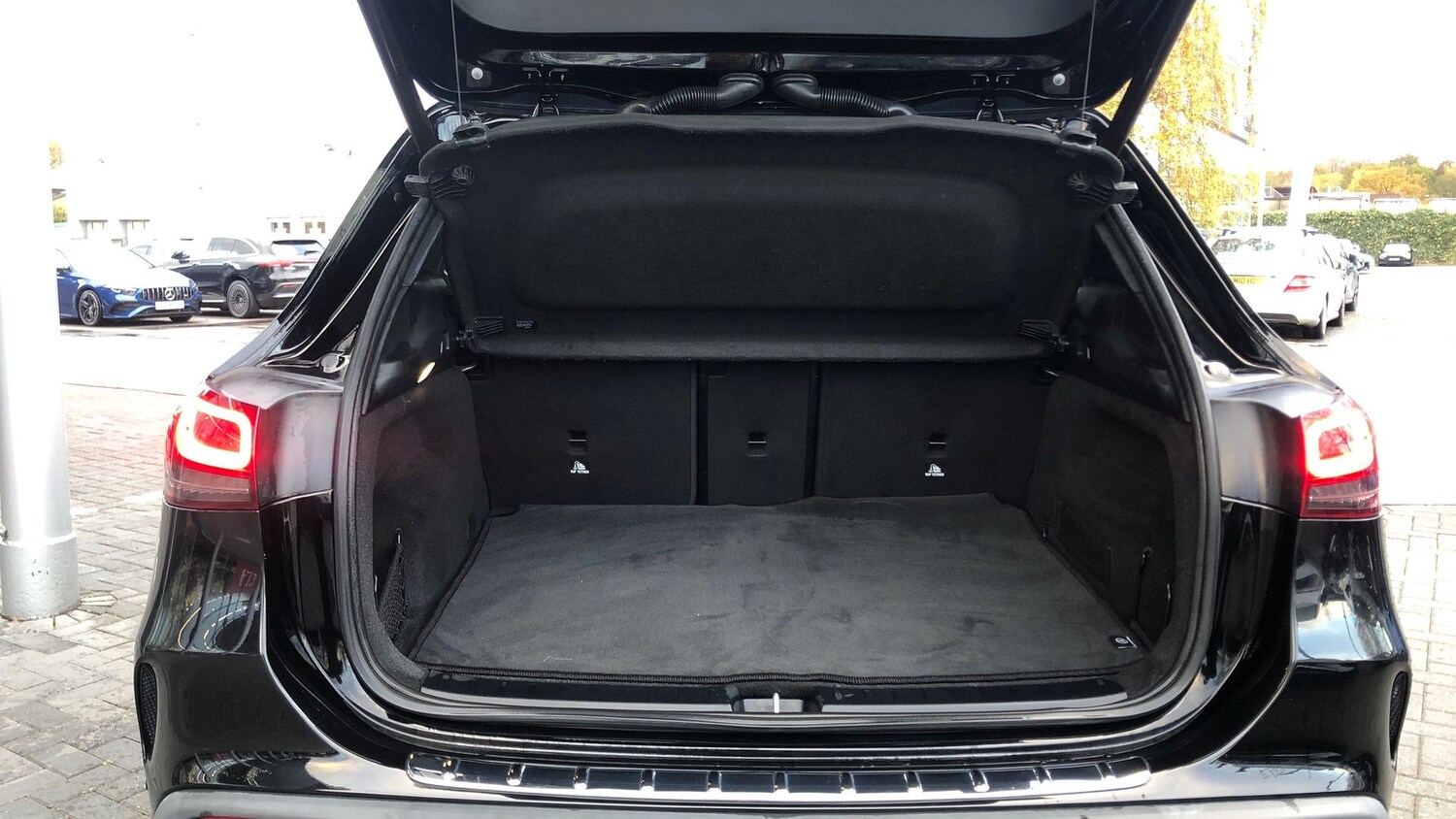 Used Mercedes-Benz EQA 2021 for sale - 76413521: Photo 14