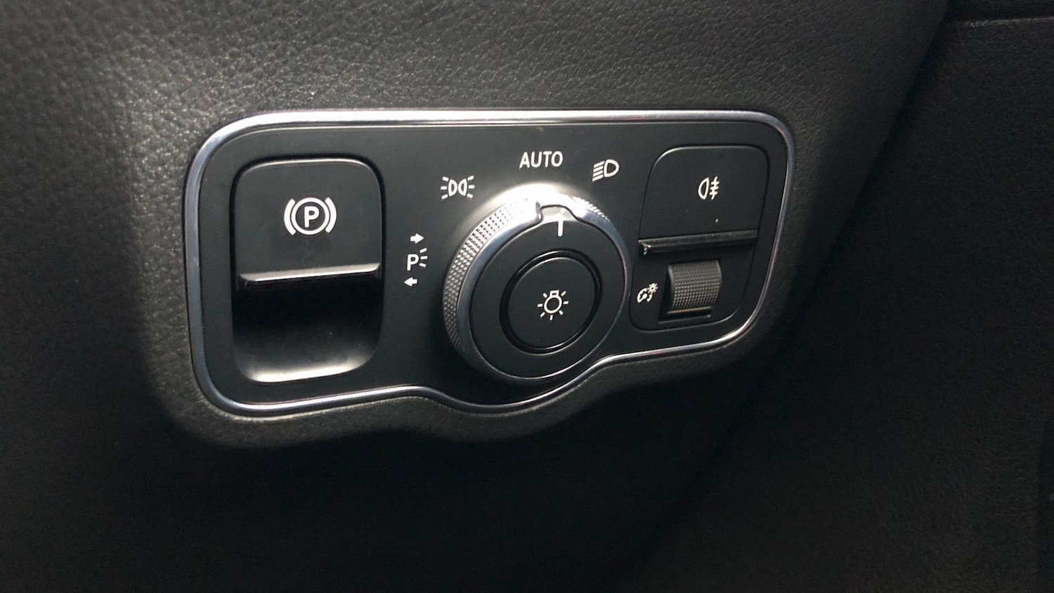 Used Mercedes-Benz EQA 2021 for sale - 76413521: Photo 40