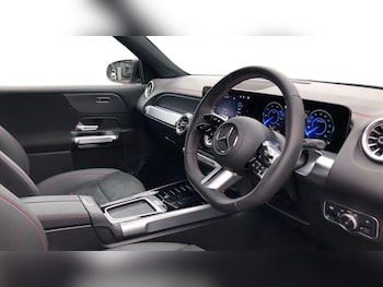 Used Mercedes-Benz EQB 2025 for sale - 77744421: Photo