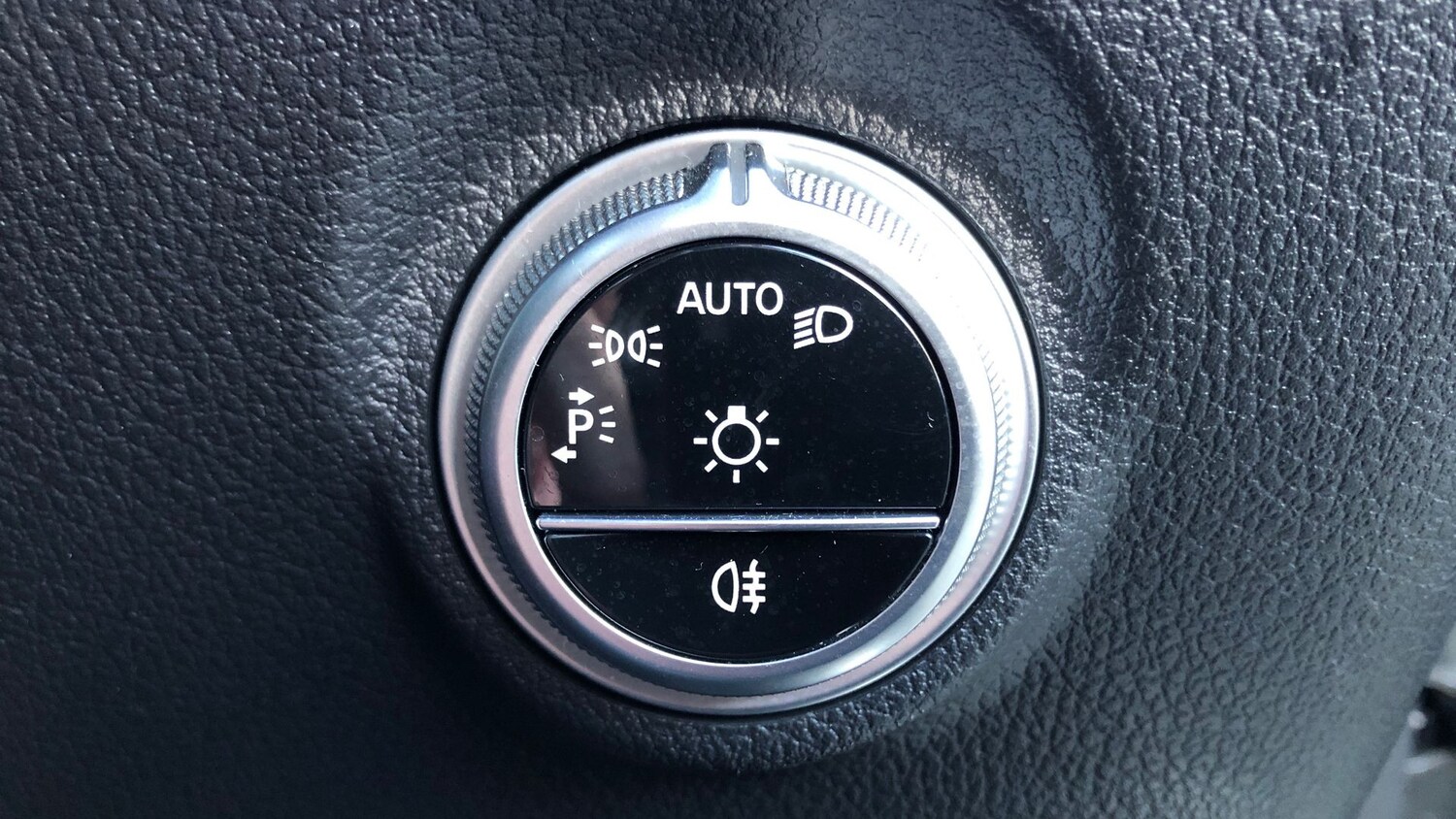 Used Mercedes-Benz C Class 2024 for sale - 76958626: Photo 30