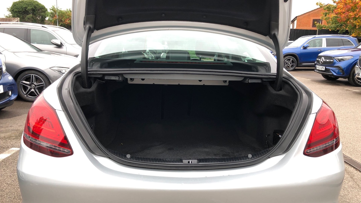 Used Mercedes-Benz C Class 2019 for sale - 76413825: Photo 14