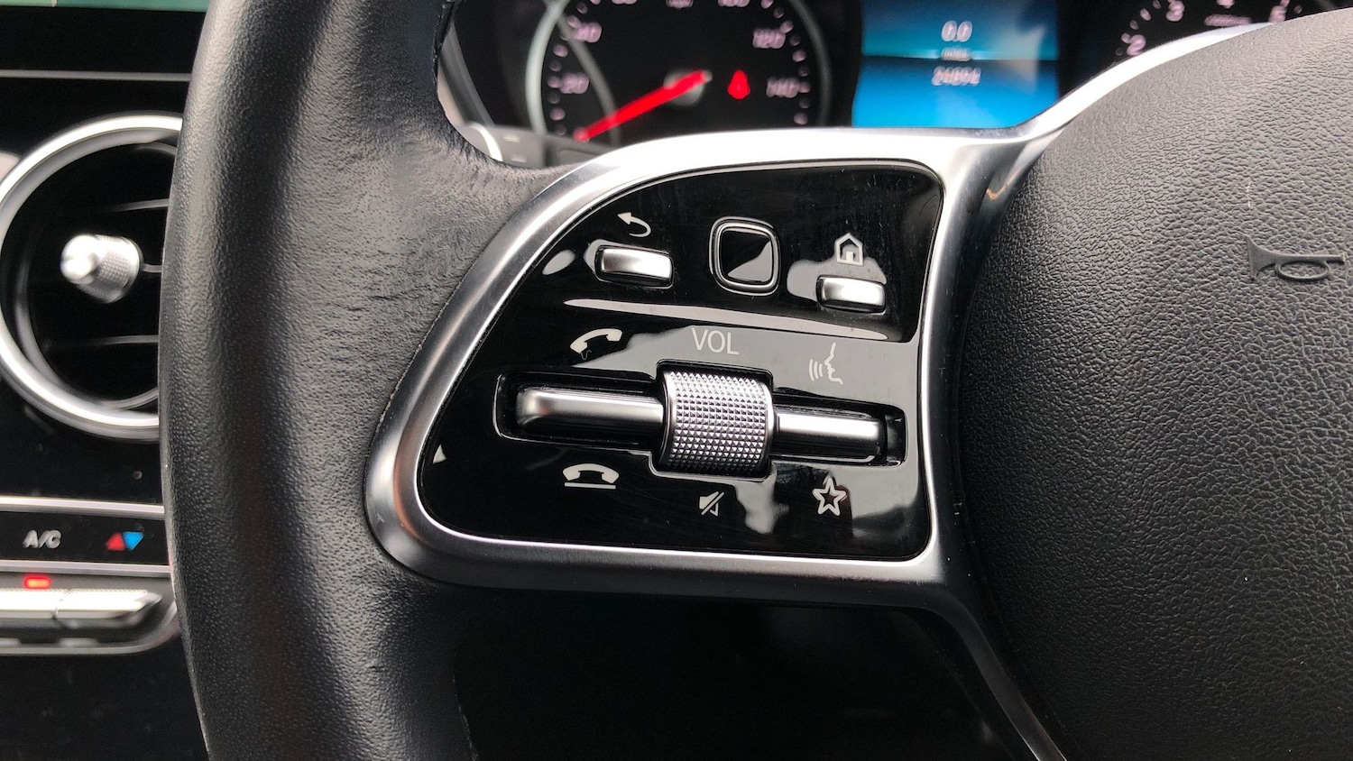 Used Mercedes-Benz C Class 2019 for sale - 76413825: Photo 19