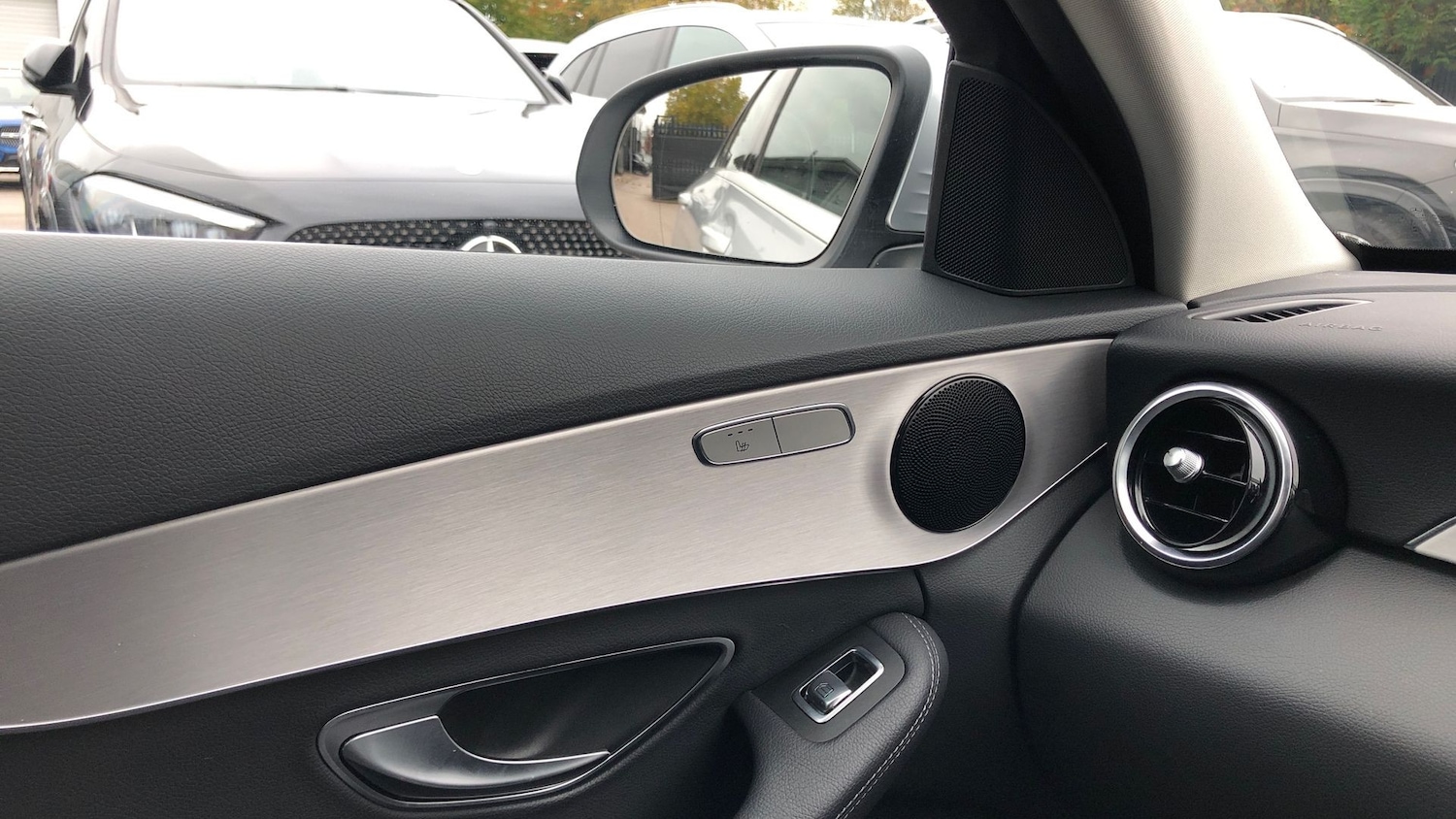 Used Mercedes-Benz C Class 2019 for sale - 76413825: Photo 29