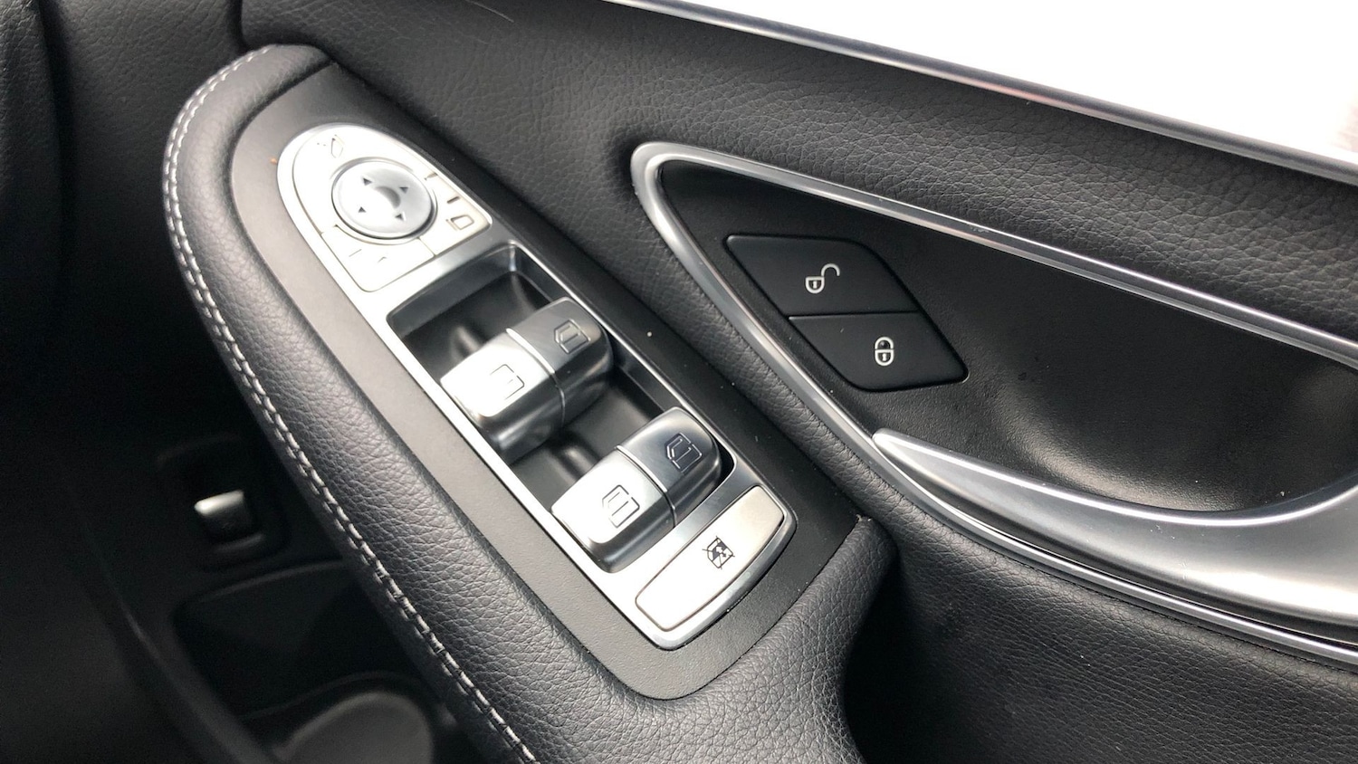 Used Mercedes-Benz C Class 2019 for sale - 76413825: Photo 34