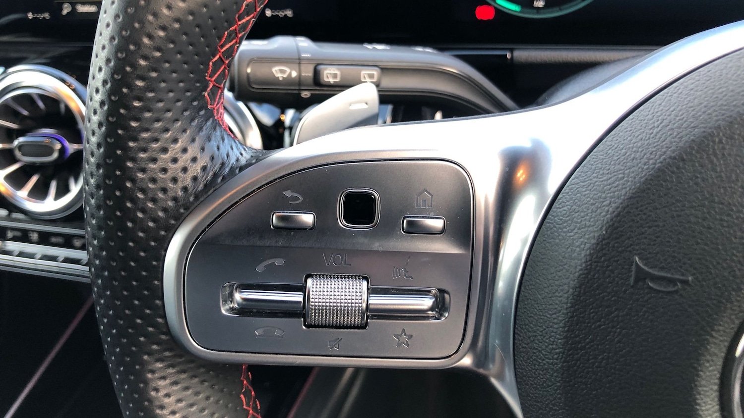 Used Mercedes-Benz EQA 2021 for sale - 76863117: Photo 19