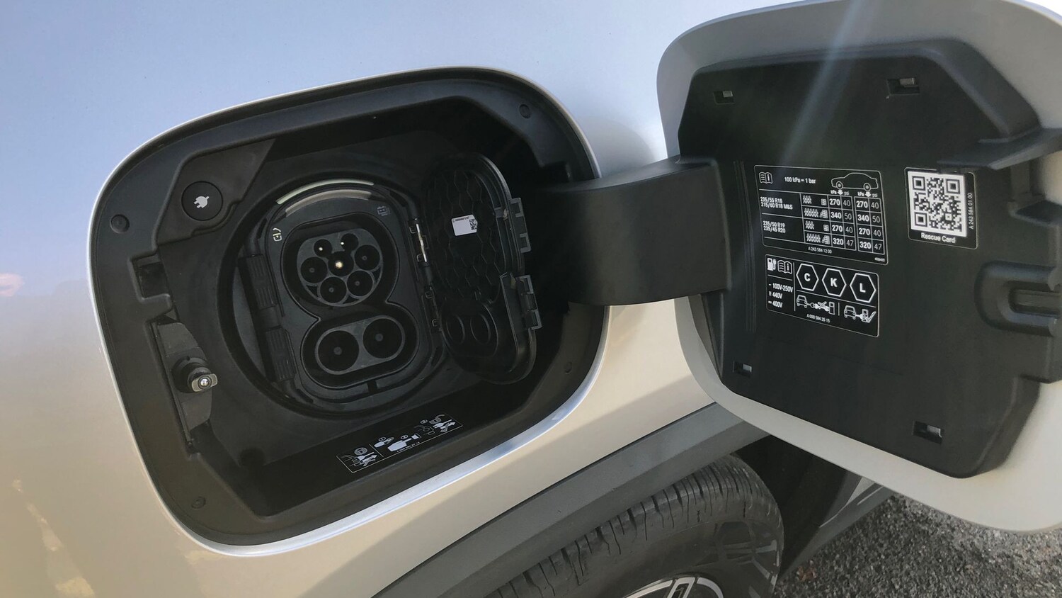 Used Mercedes-Benz EQA 2021 for sale - 76863117: Photo 23