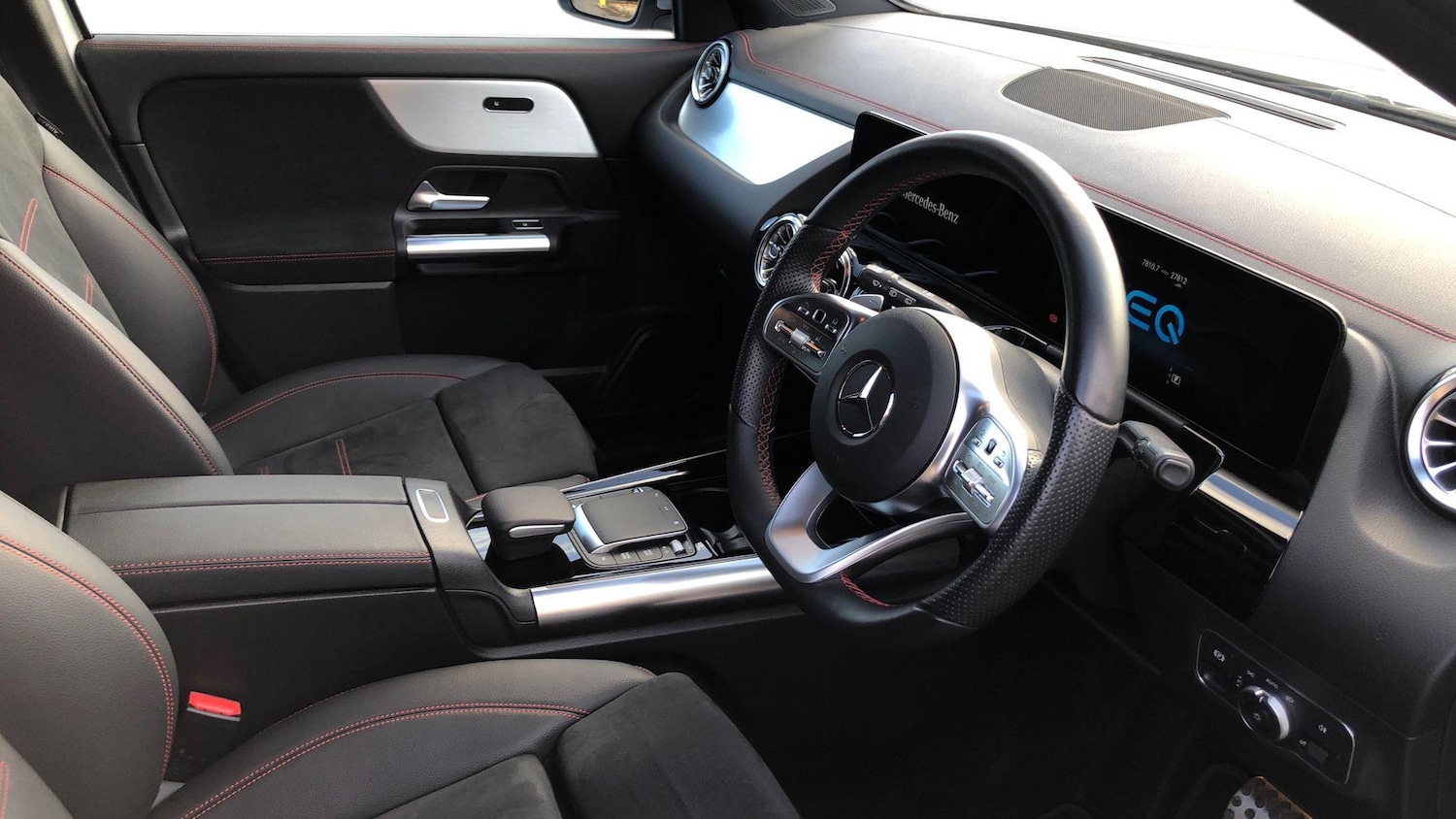 Used Mercedes-Benz EQA 2021 for sale - 76863117: Photo 3