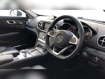 Used Mercedes-Benz SL 2019 for sale - 77548635: Photo