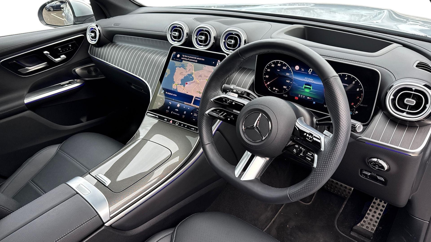 Used Mercedes-Benz GLC 2024 for sale - 77582416: Photo 3