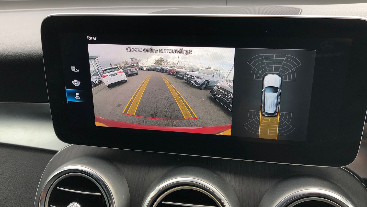 Used Mercedes-Benz GLC 2020 for sale - 76685582: Photo 31