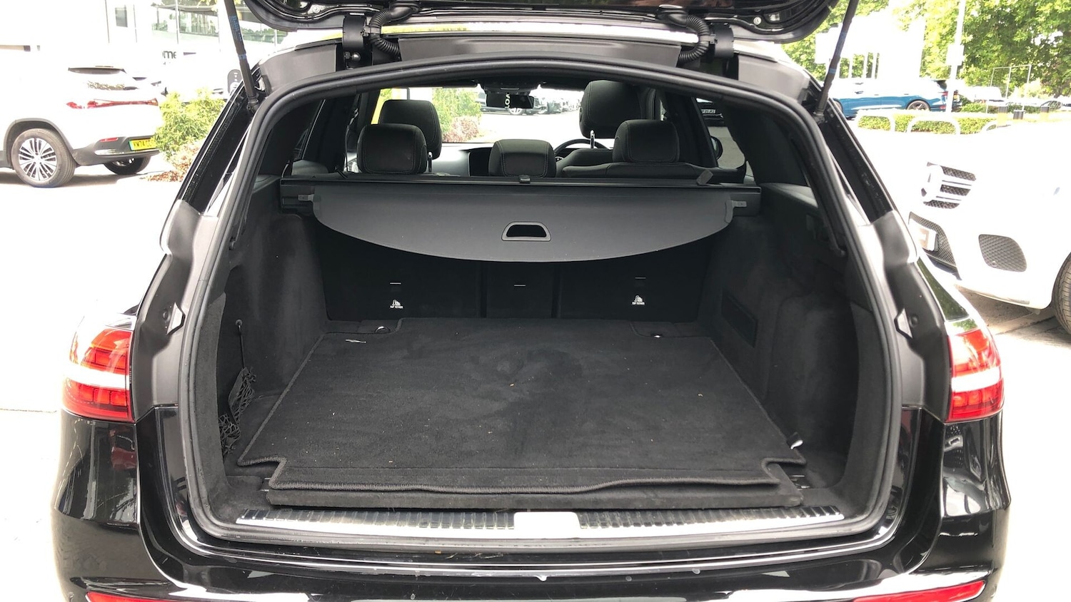 Used Mercedes-Benz E Class 2023 for sale - 76413644: Photo 32