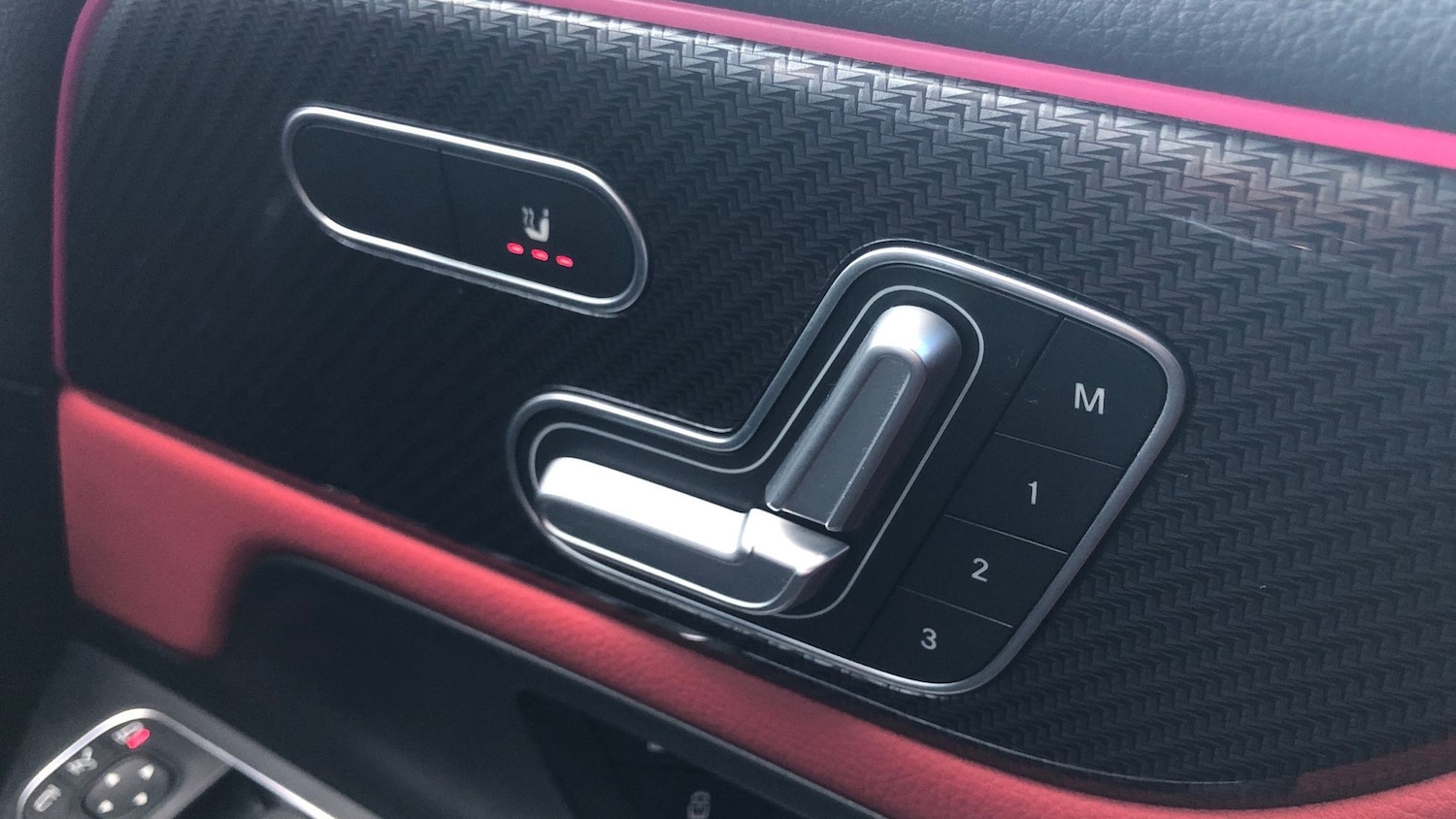 Used Mercedes-Benz GLA 2021 for sale - 76643806: Photo 38