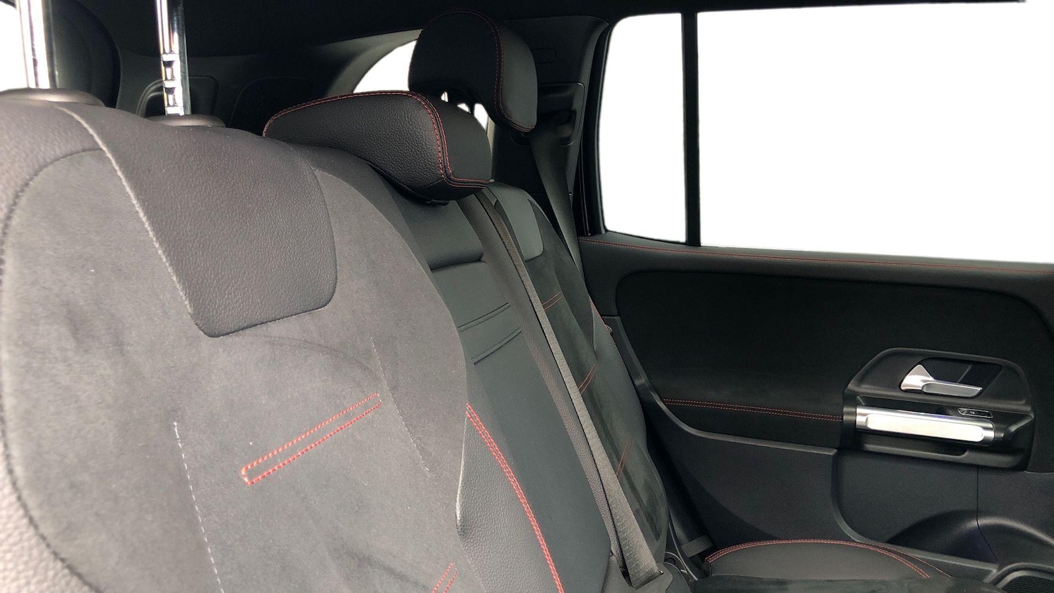 Used Mercedes-Benz GLB 2024 for sale - 76413711: Photo 12